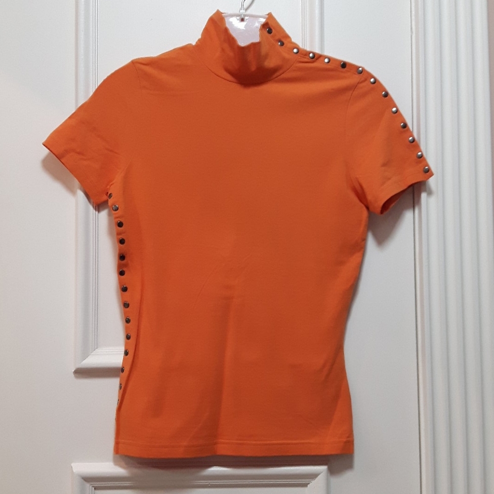 🛍️ studded tee